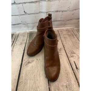 KELLY & KATIE Women’s Gavilea Cognac Ankle Boots / Size: 7.5